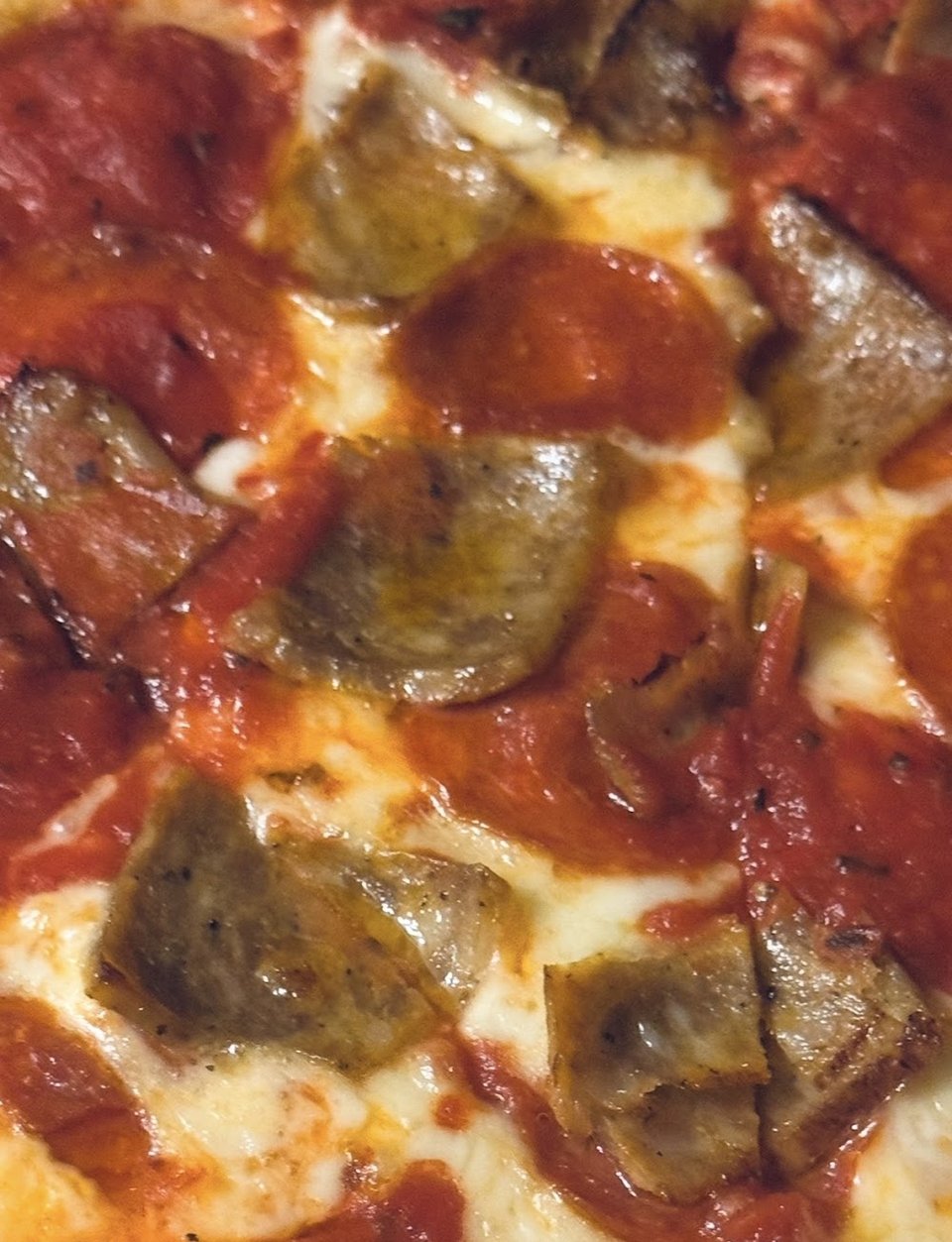 Pepperoni and Green Pepper Pizza